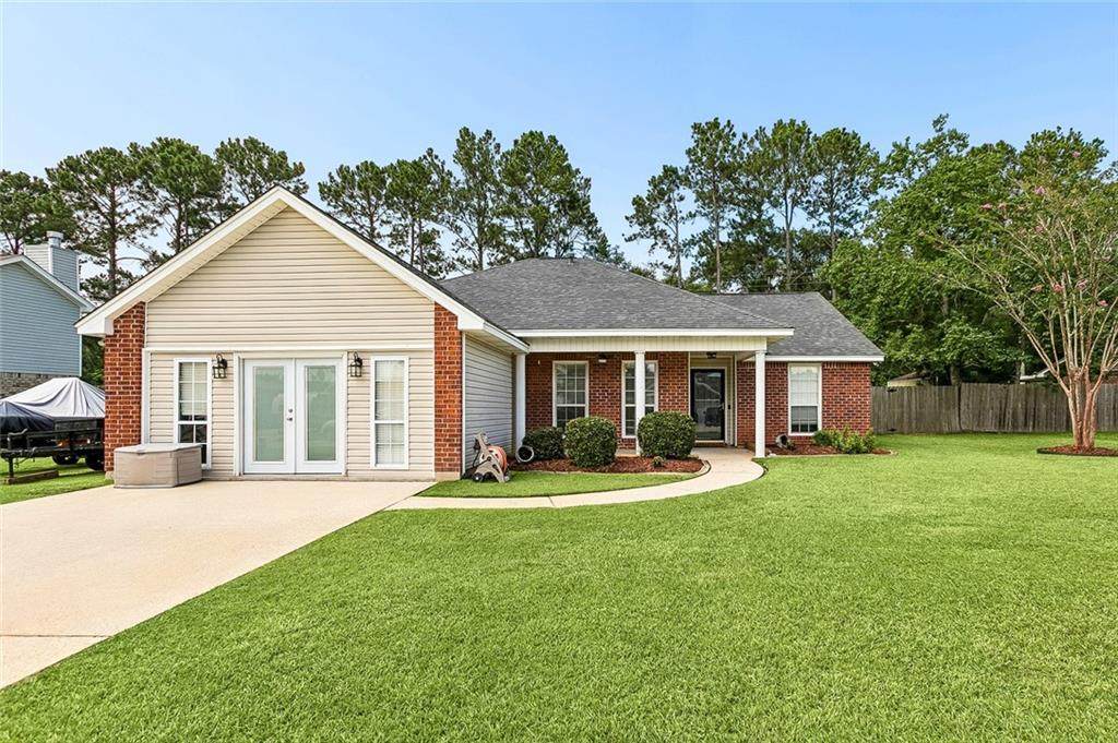546 Red Bud Lane - Photo 1