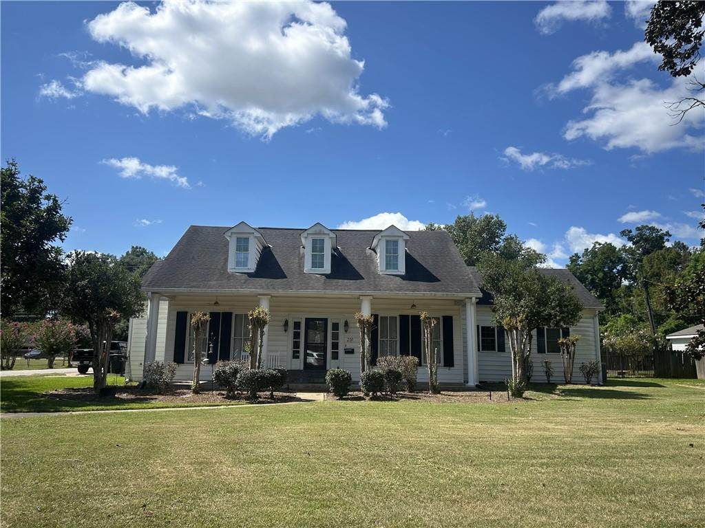 231 Adelaide Street - Photo 1