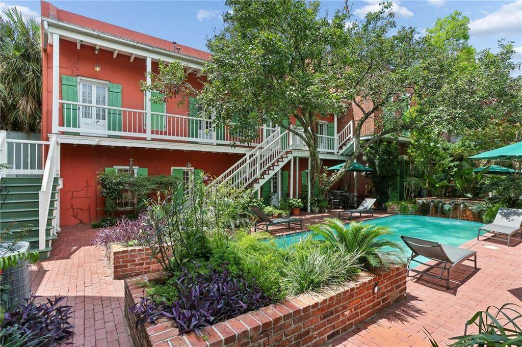 1022 St Peter Street - Photo 1