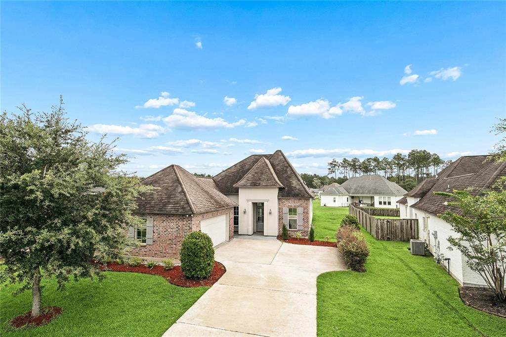 1024 Deer Park Drive - Photo 1