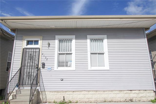 2132 Toledano Street - Photo 1