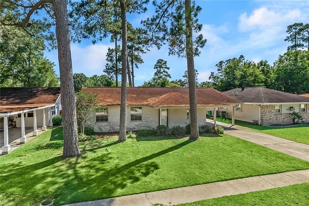 433 Cumberland Drive - Photo 1