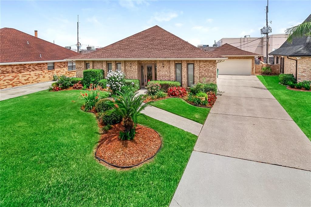 10 Fairfax Court - Photo 1