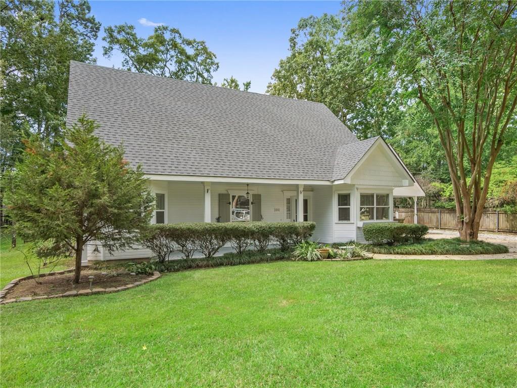 202 Mimosa Circle - Photo 1