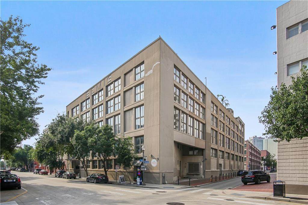 333 Julia Street - Photo 1