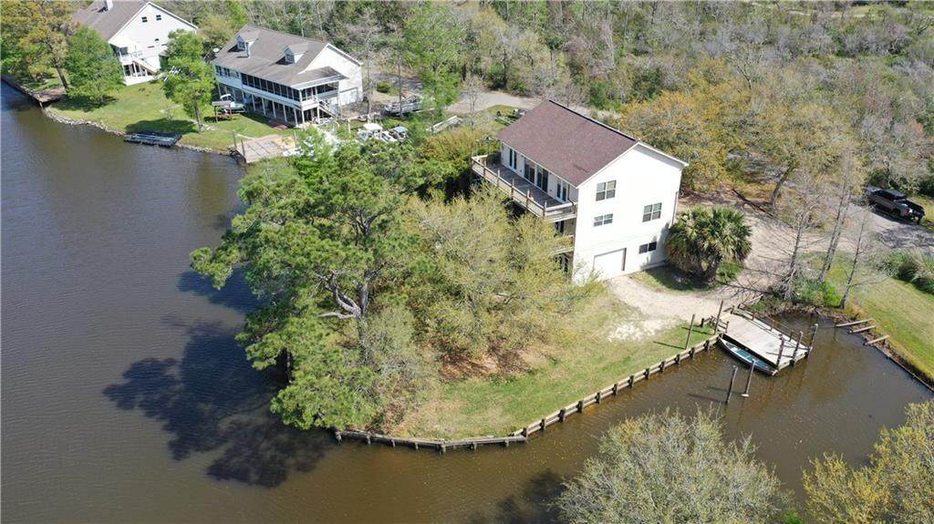 335 Faciane Lane - Photo 1