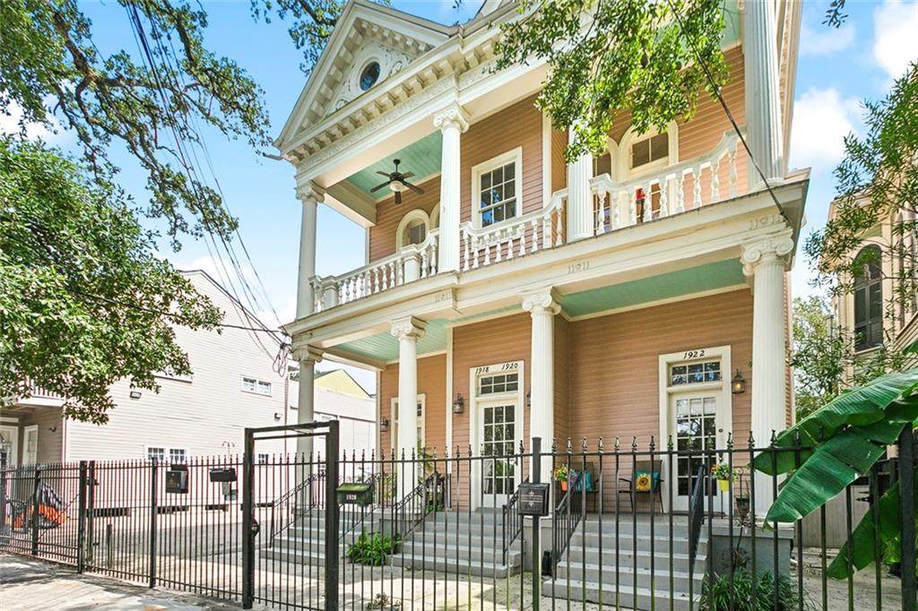 1922 Prytania Street - Photo 1