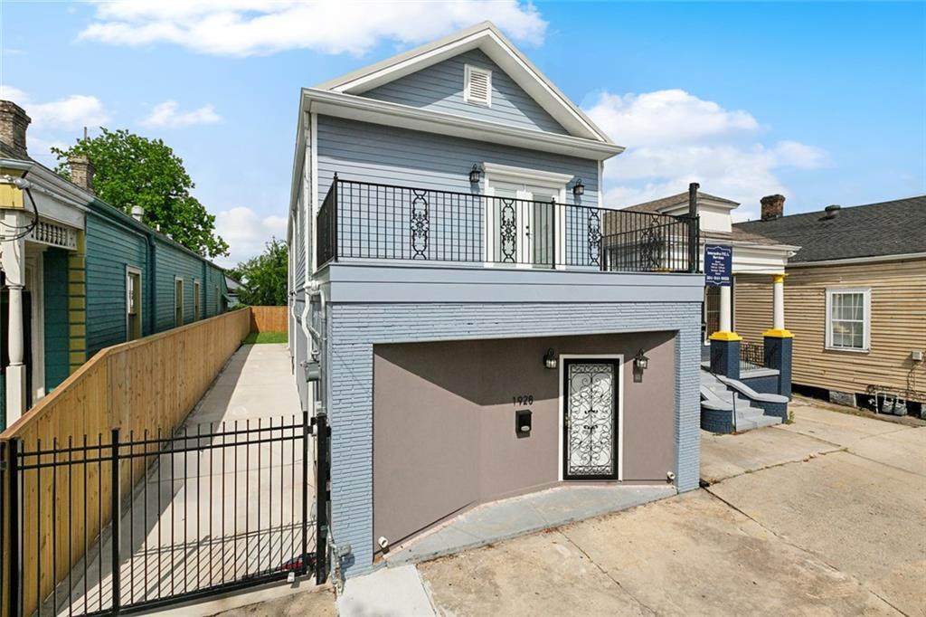 1928 Franklin Avenue - Photo 1