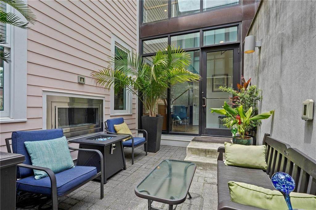 2415 Dauphine Street - Photo 1