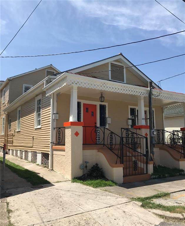 1569-1571-1571B Prieur Street - Photo 1