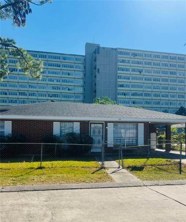 124 Prince Collins Avenue - Photo 1