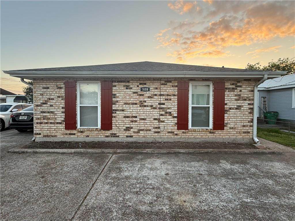 https://bt-photos.global.ssl.fastly.net/neworleans/orig_boomver_2_2543737-2.jpg