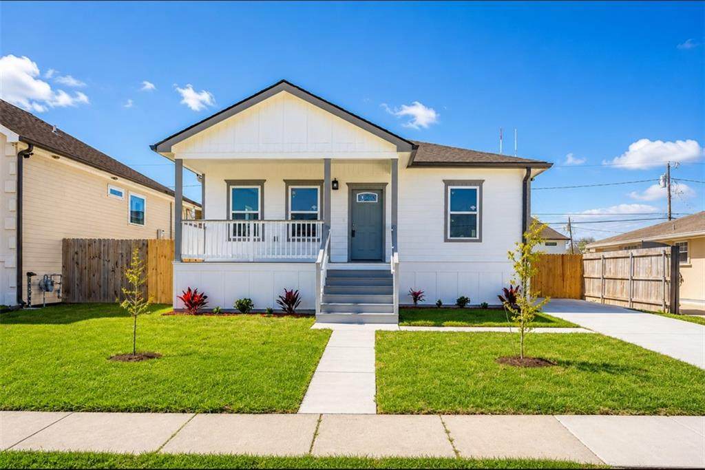 3644 Charles Drive - Photo 1