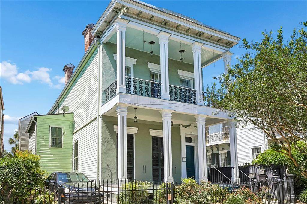 1252 Esplanade Avenue - Photo 1