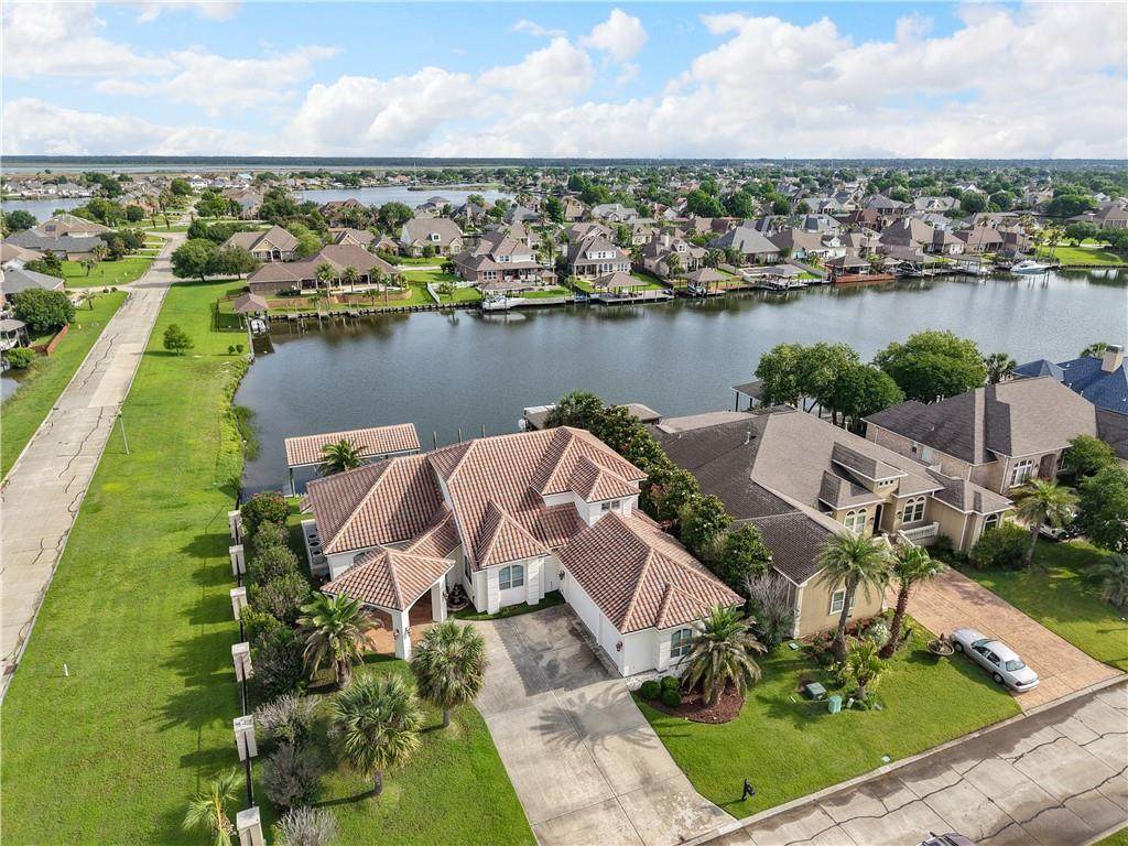 1605 Vela Cove - Photo 1