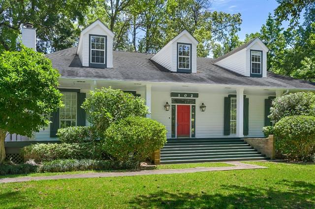 102 Holly Lane - Photo 1