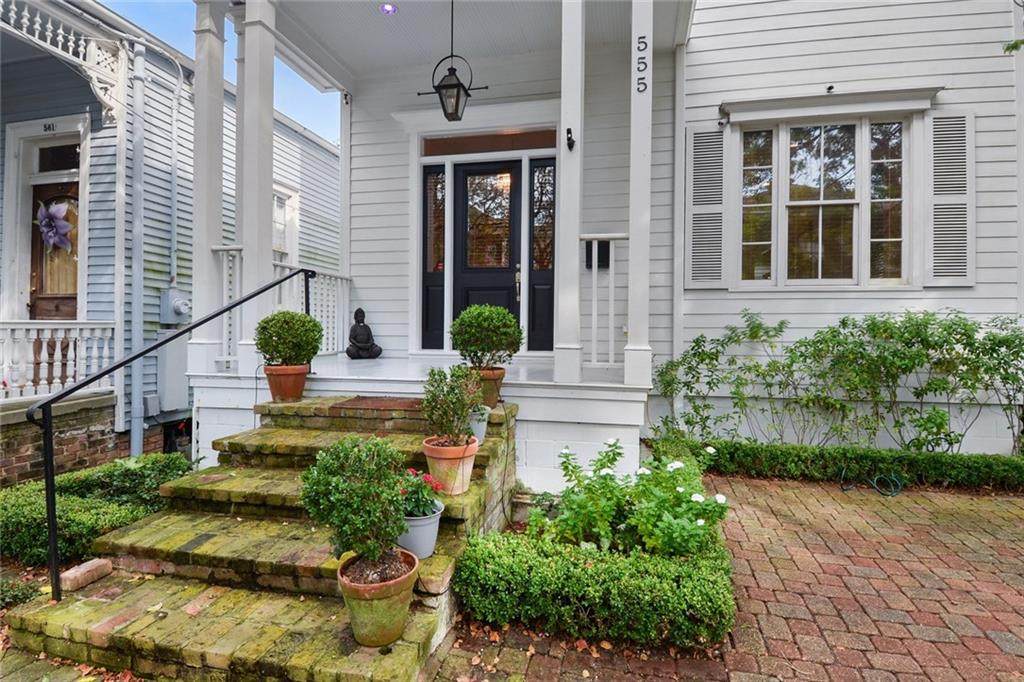 555 Joseph Street - Photo 1