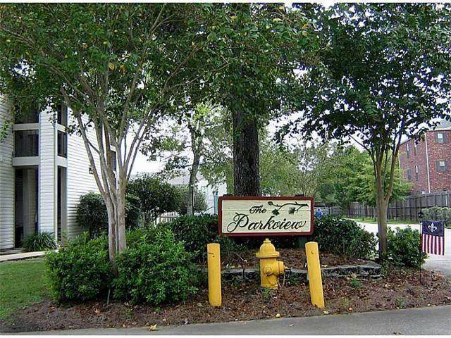 204 Parkview Boulevard - Photo 1