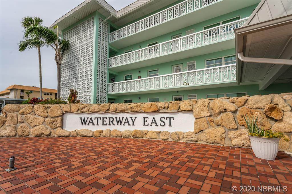 325 Causeway - Photo 1
