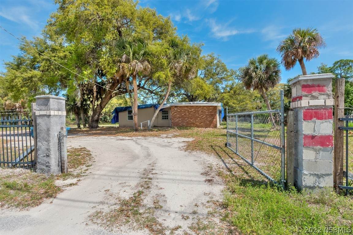 4277 Ridgewood Avenue - Photo 1