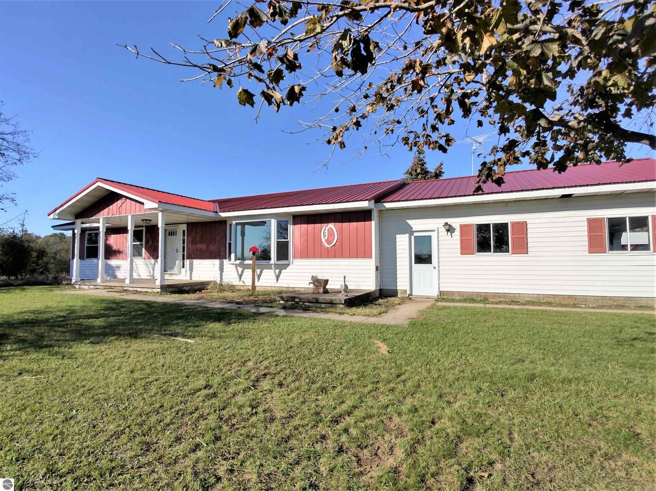 1424 21 Mile Road - Photo 1