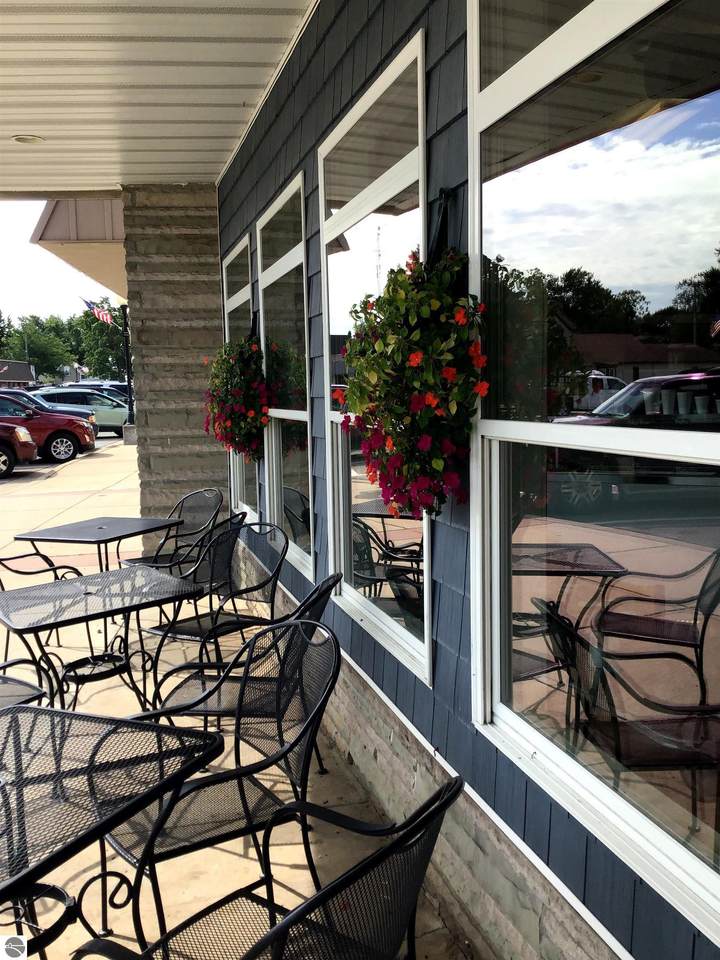123 Roland Street - Photo 1