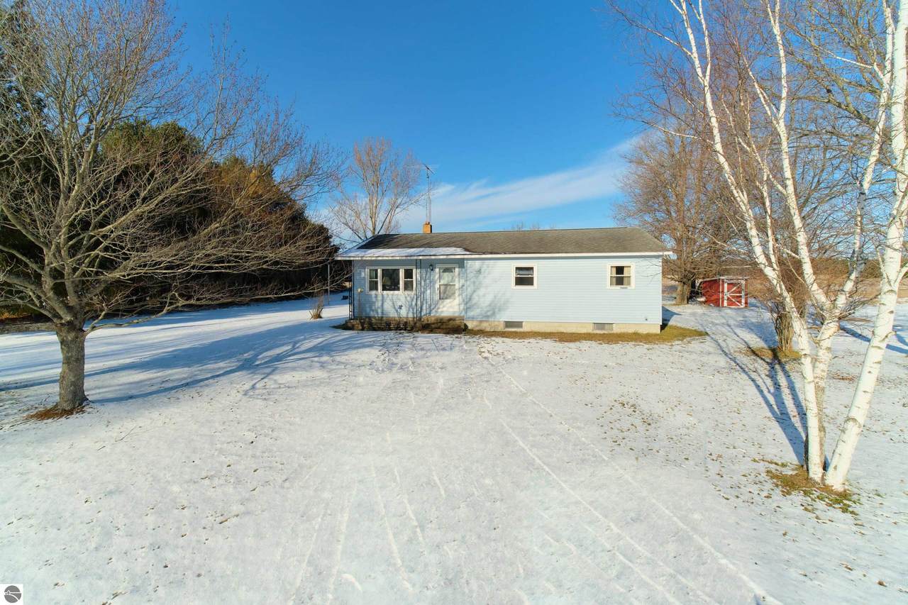 4430 River Road - Photo 1