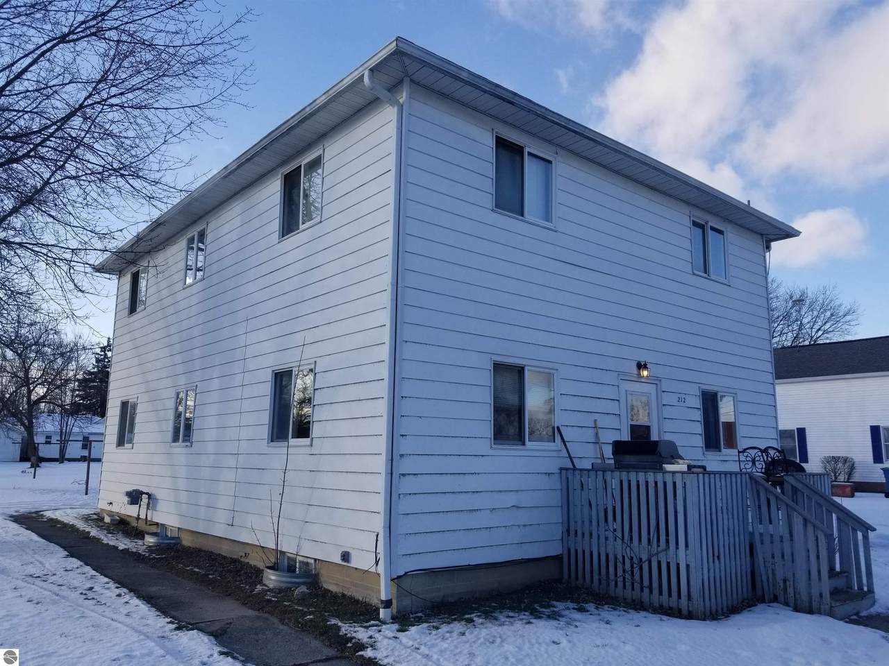 212 Sterling Street - Photo 1