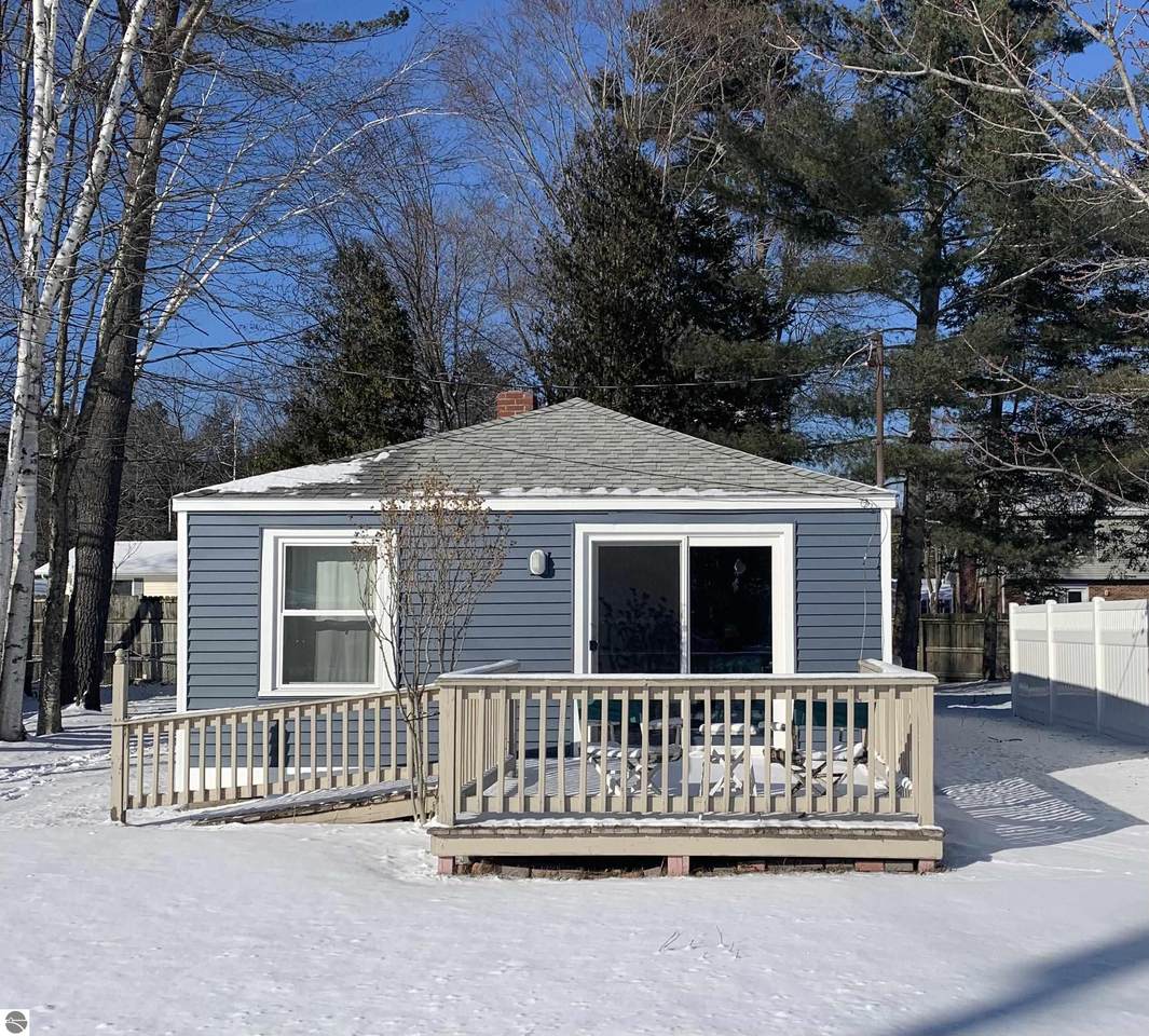 1122 Lake Street - Photo 1