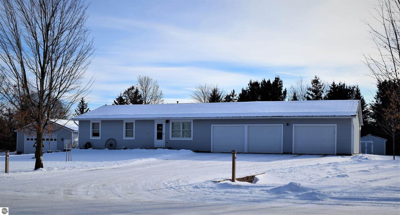 1004 Bishop Lane - Photo 1