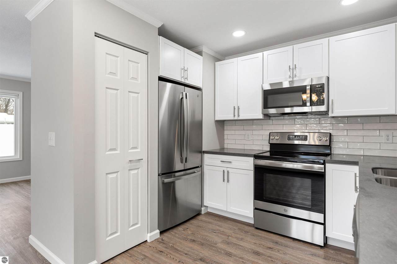 841 Fern Street - Photo 1