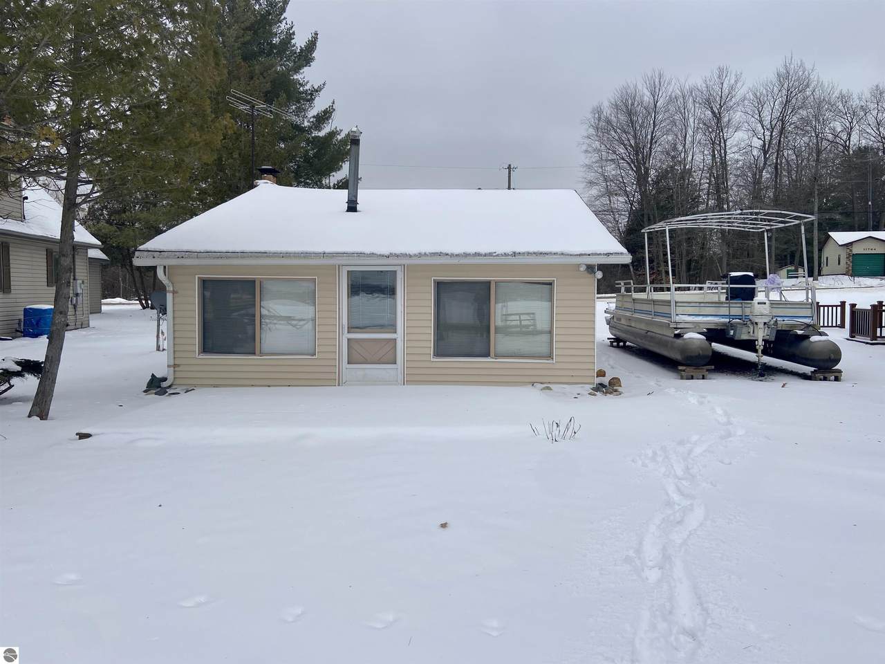 11777 Lake Shore Drive - Photo 1