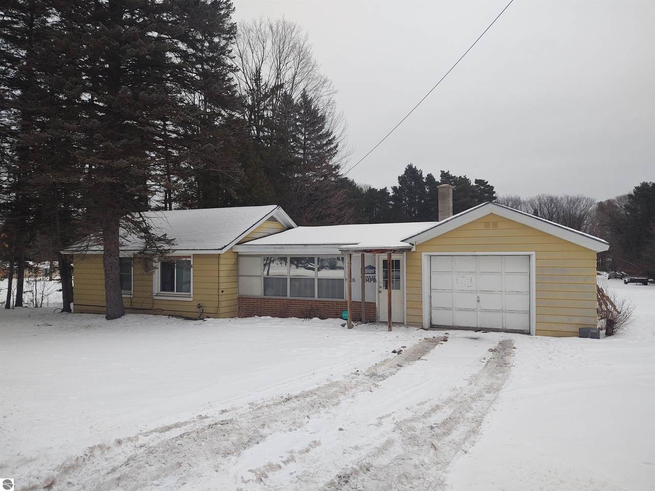 902 Bridge Street - Photo 1