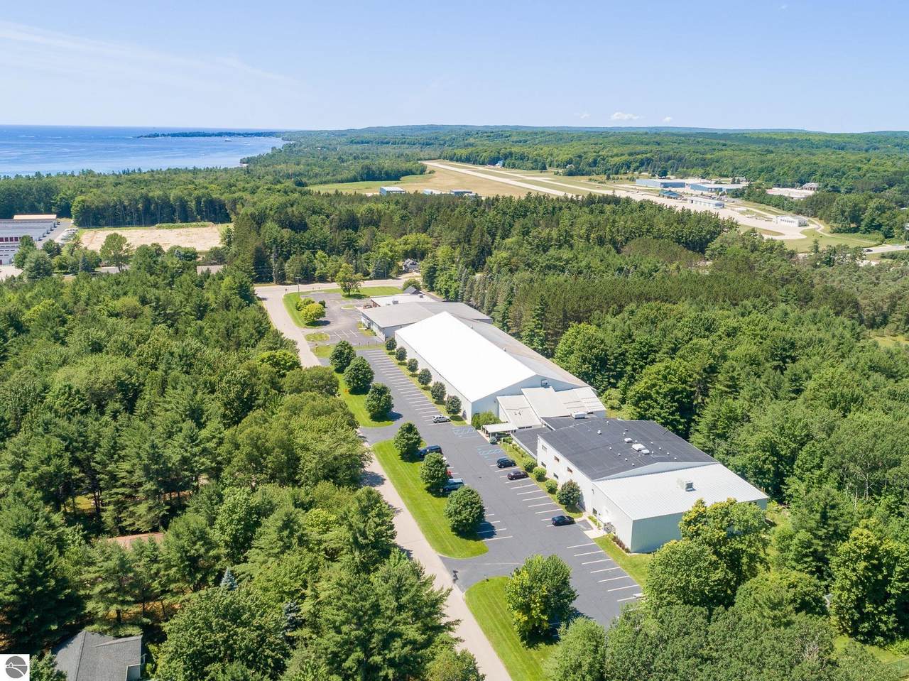 611 Woodview Drive - Photo 1