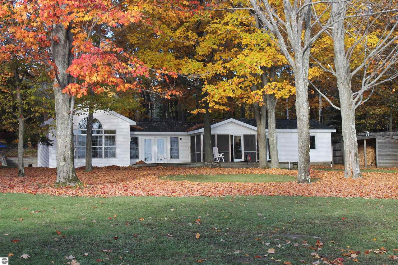 550 Sugarbush Drive - Photo 1