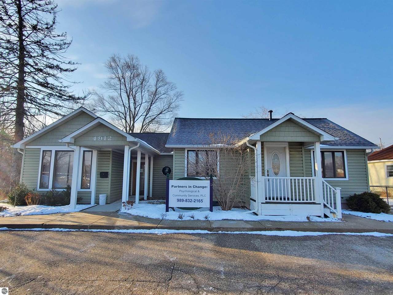 4912 Pickard Road - Photo 1