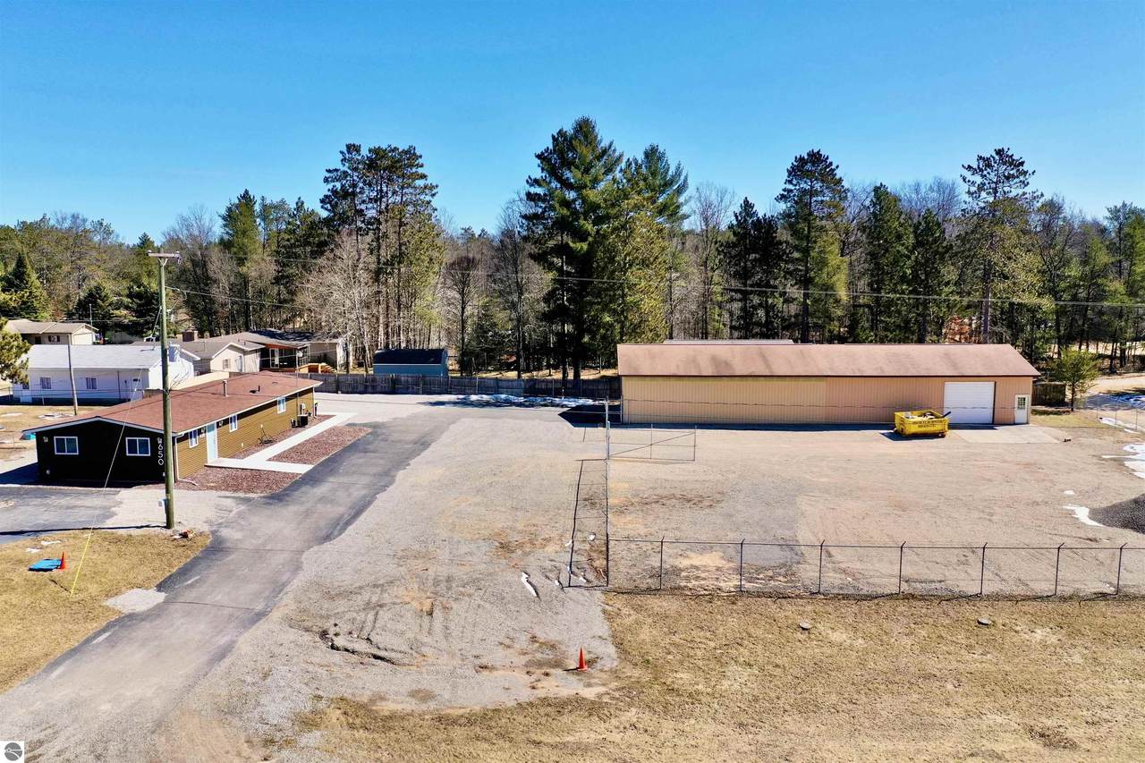 650 N St Helen Road - Photo 1
