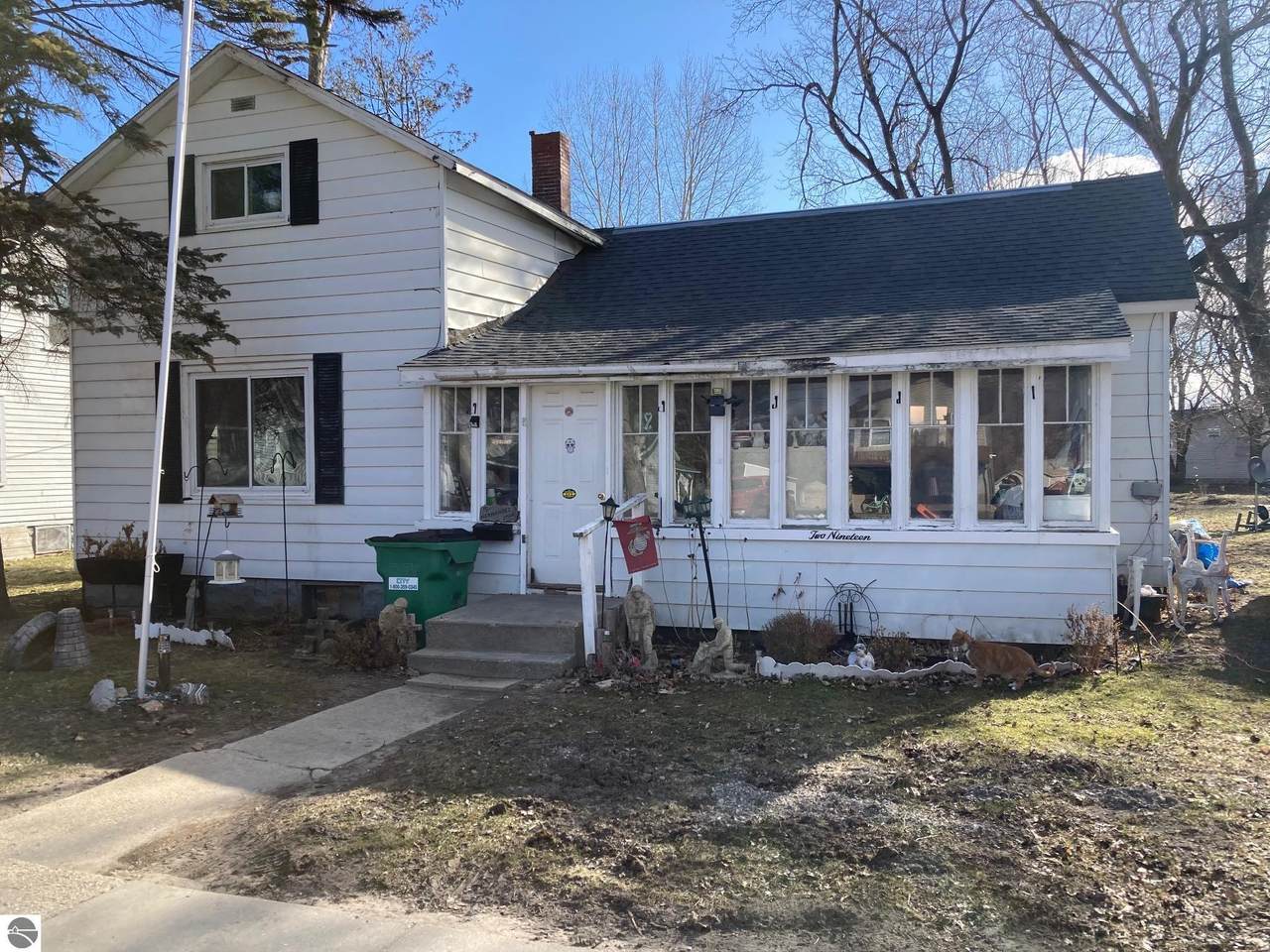 219 Delaware Street - Photo 1