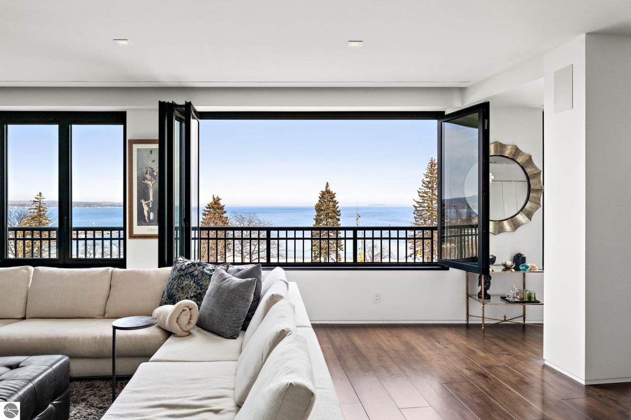 101 Park - Photo 1