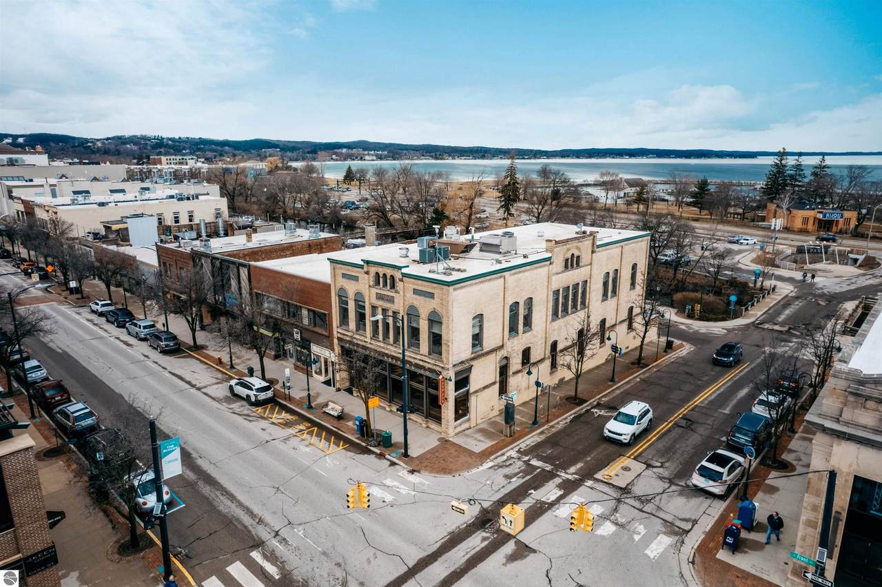 161 Front Street - Photo 1