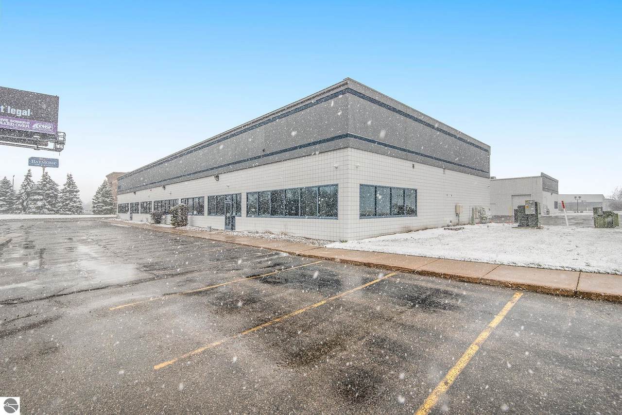 4182 Pier North Boulevard - Photo 1