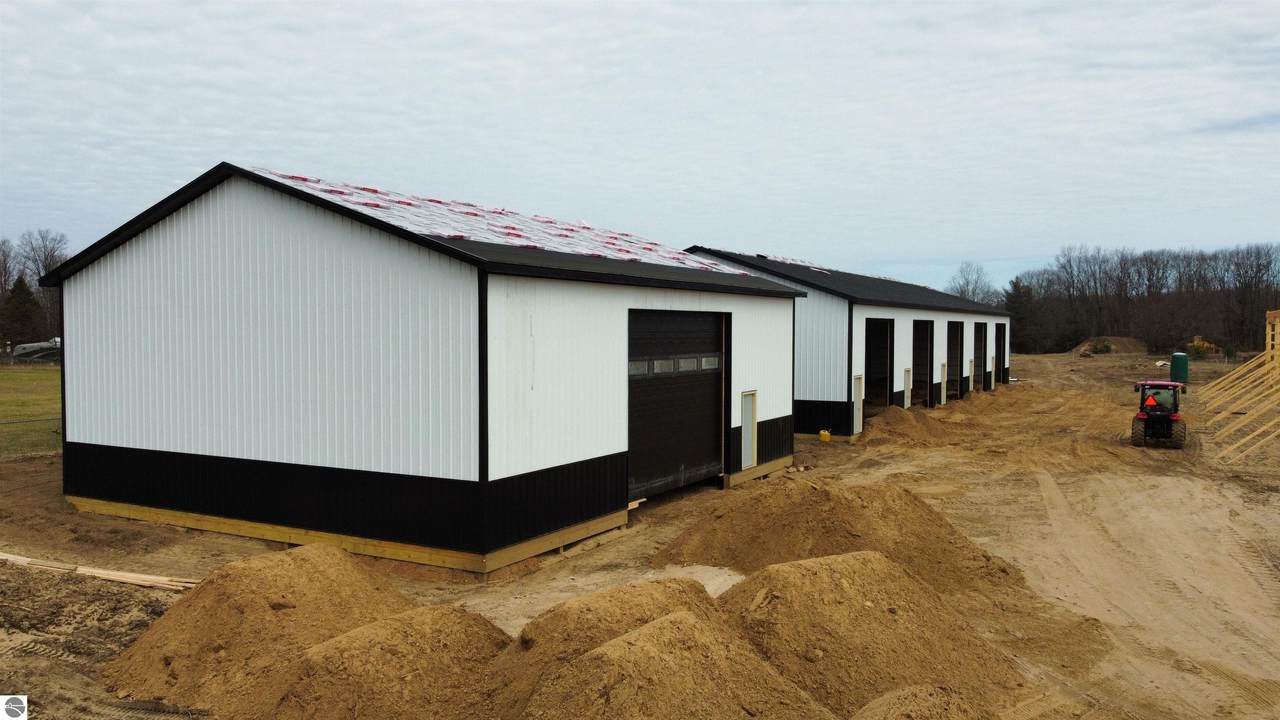 Unit 18 M-88 - Photo 1
