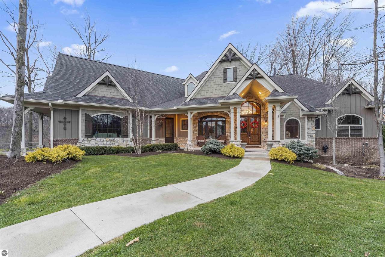 7671 Maple Ridge Drive - Photo 1