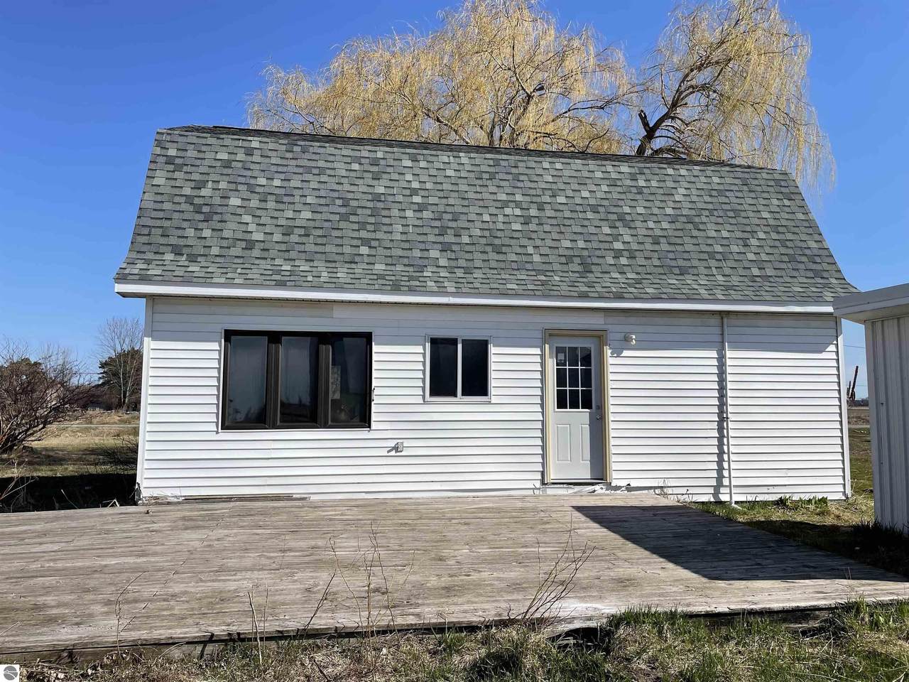 2386 Erickson Road - Photo 1
