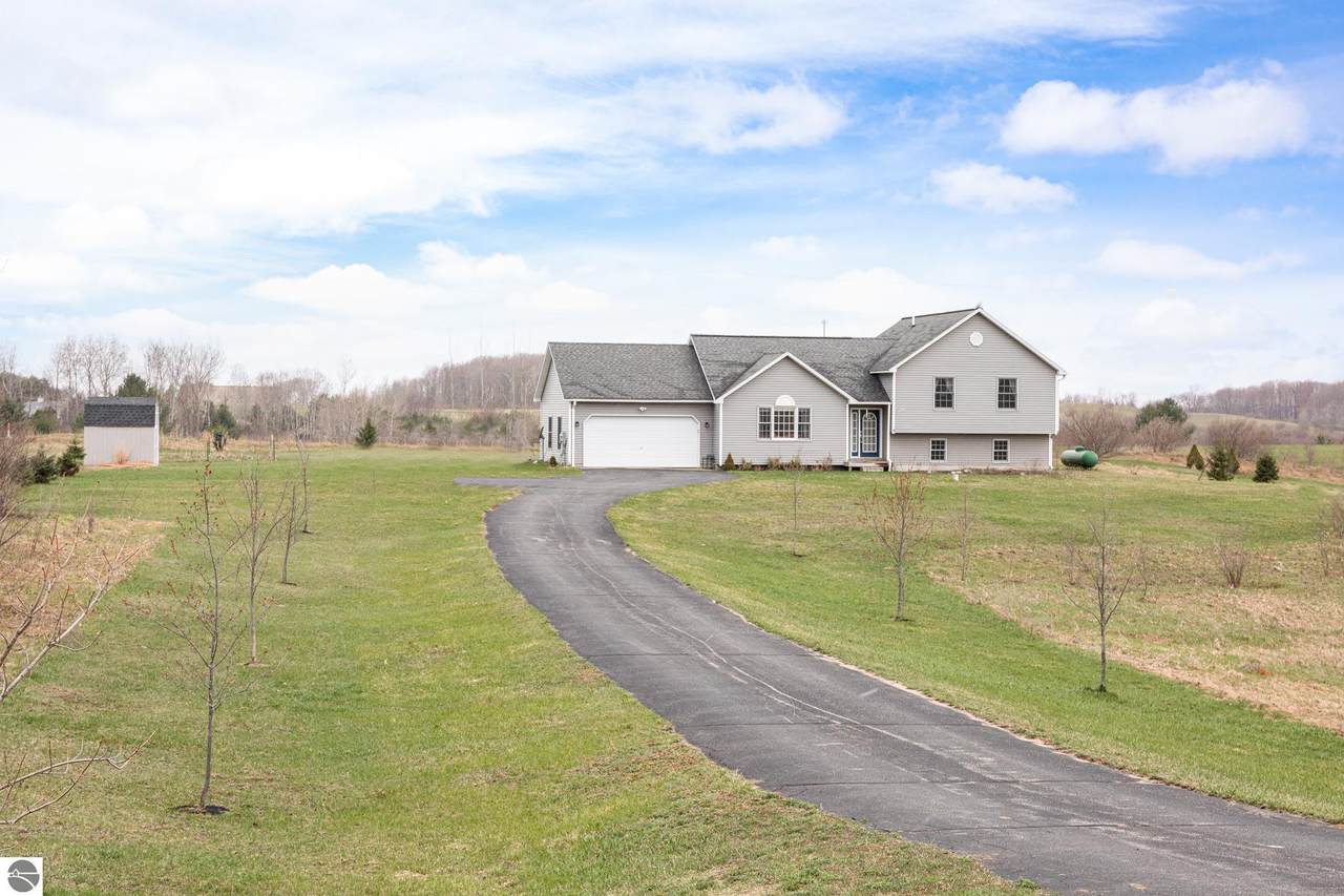 2139 Tyler Hills Drive - Photo 1
