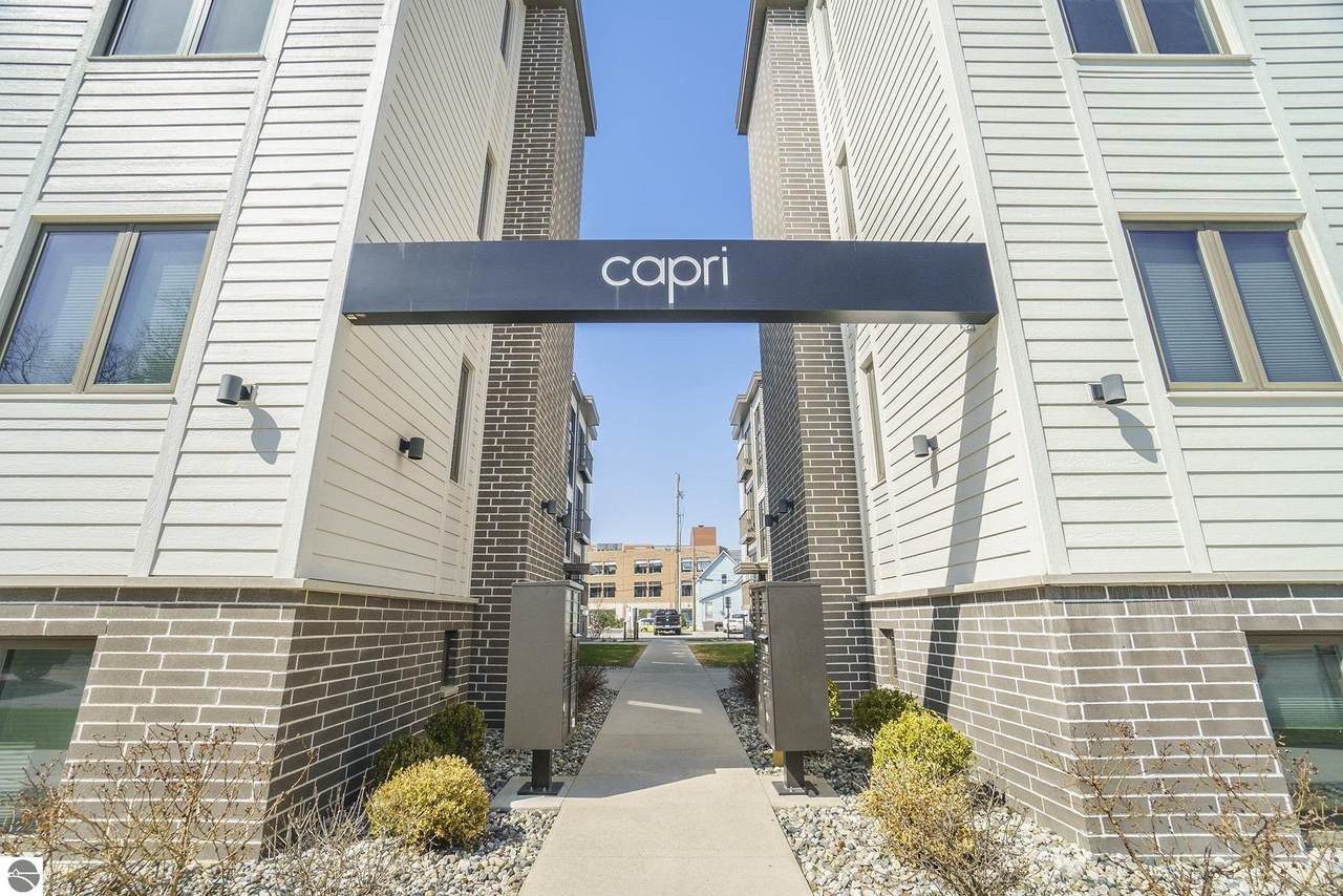 139 Eighth Street - Photo 1