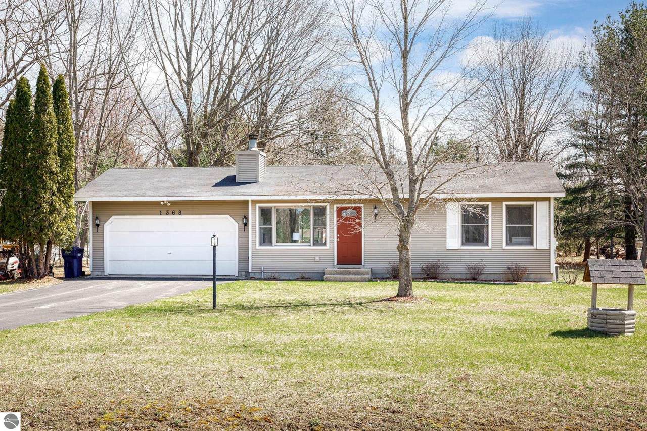 1368 Fisher Road - Photo 1