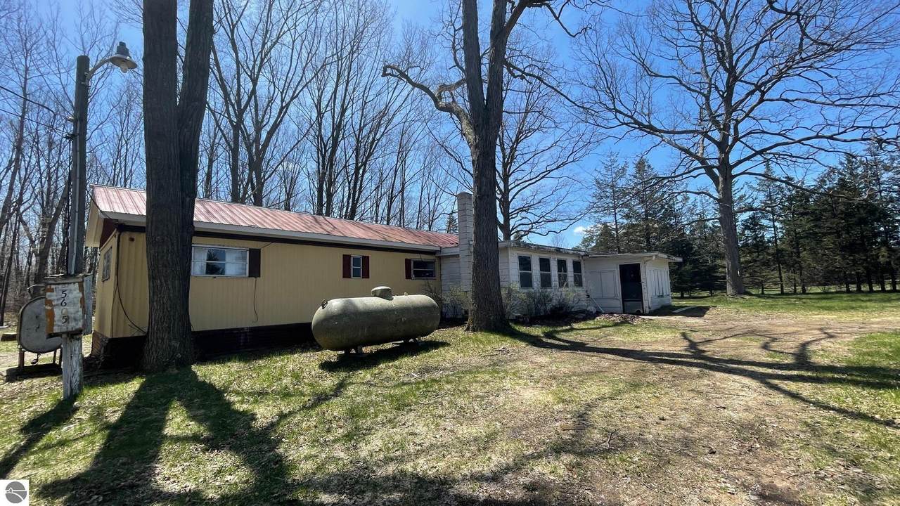 5605 Baseline Road - Photo 1