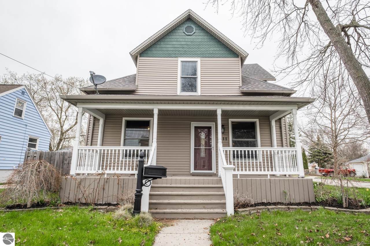 1111 Elm Street - Photo 1