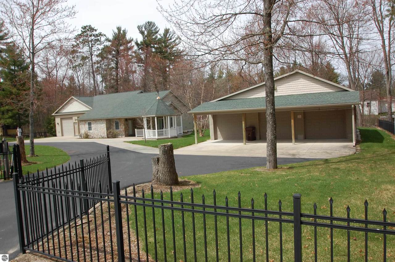 9967 Pleasant Road - Photo 1